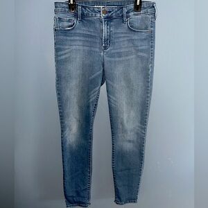 👖Old Navy Skinny Supersoft Jeans•8•Denim